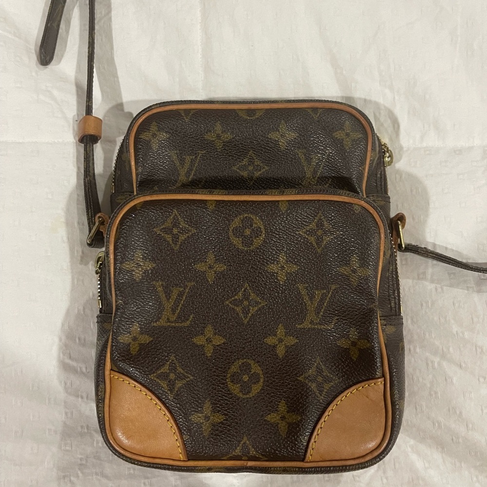 Authentic Vintage  Louis Vuitton Amazone Bag Monogram